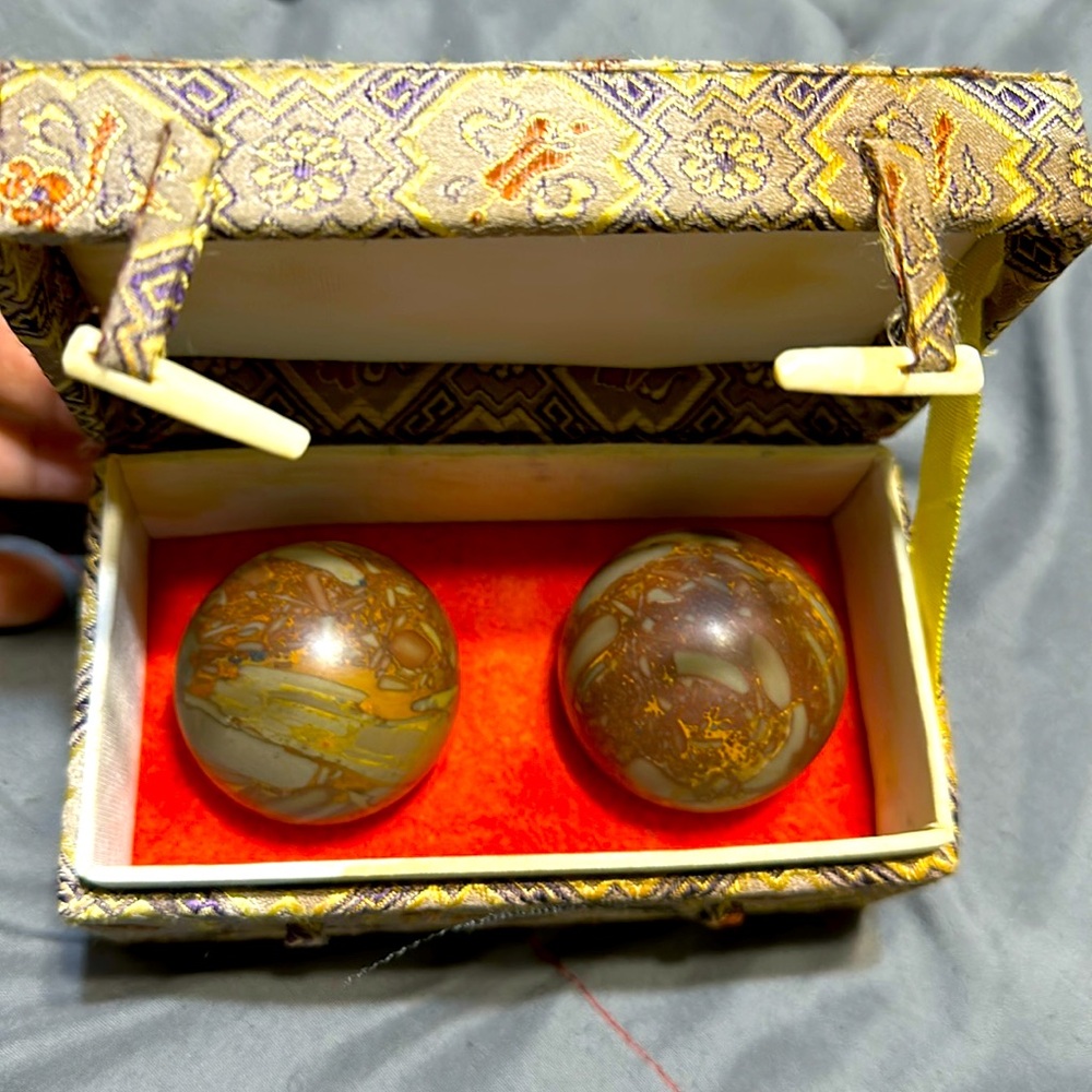 Chinese massage baoding balls